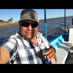 Meet your Posher, Luis